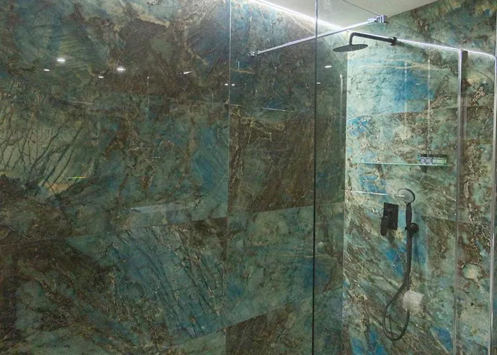 Marina كارداميلي